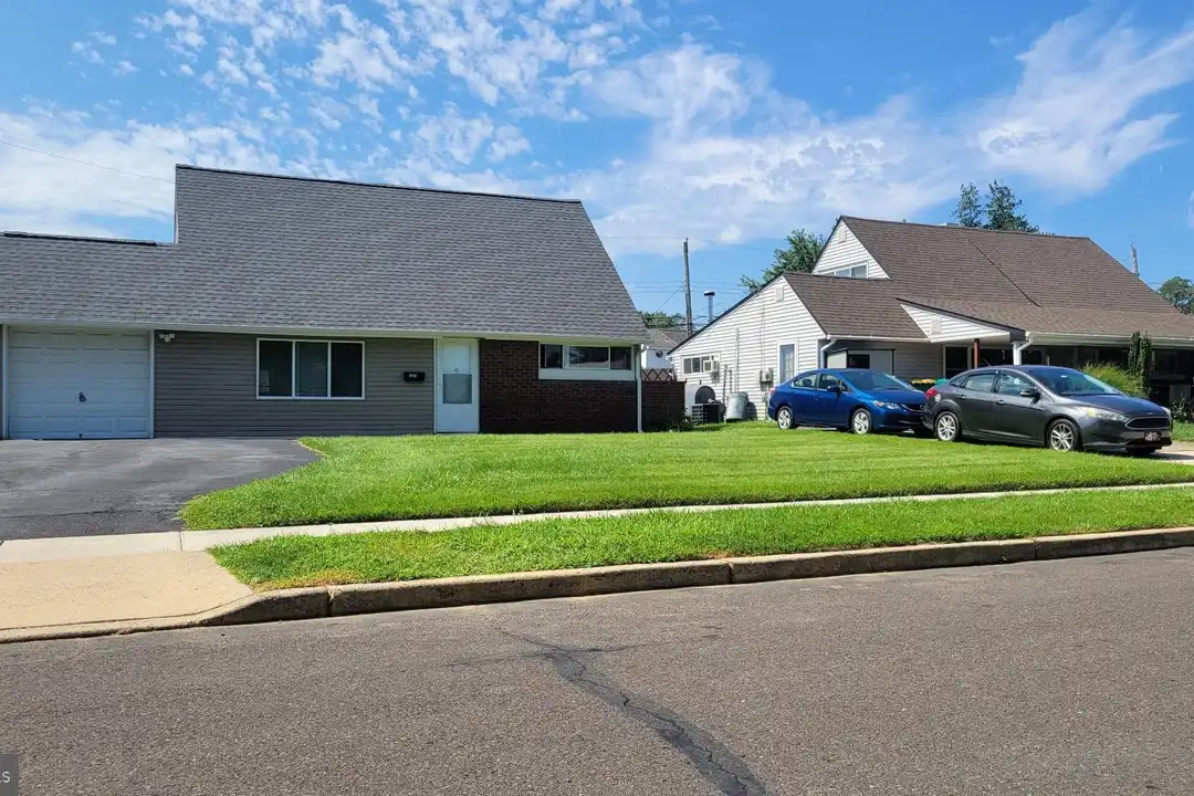 131 Vermont Ln – photo 1