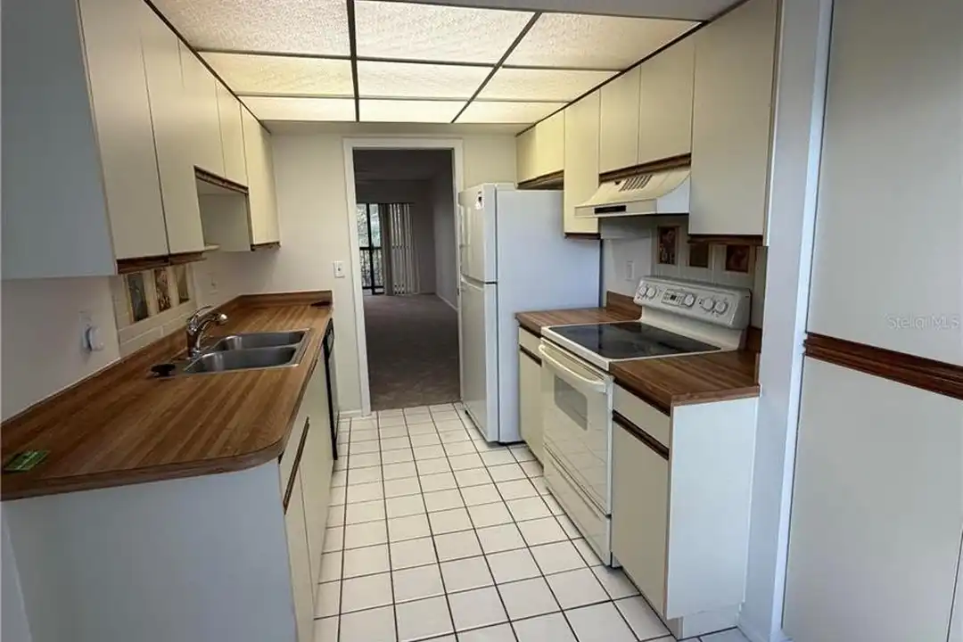 515 30th Ave W #405-H - View 3