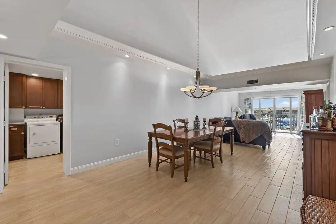 701 Seafarer Cir #504 - View 5