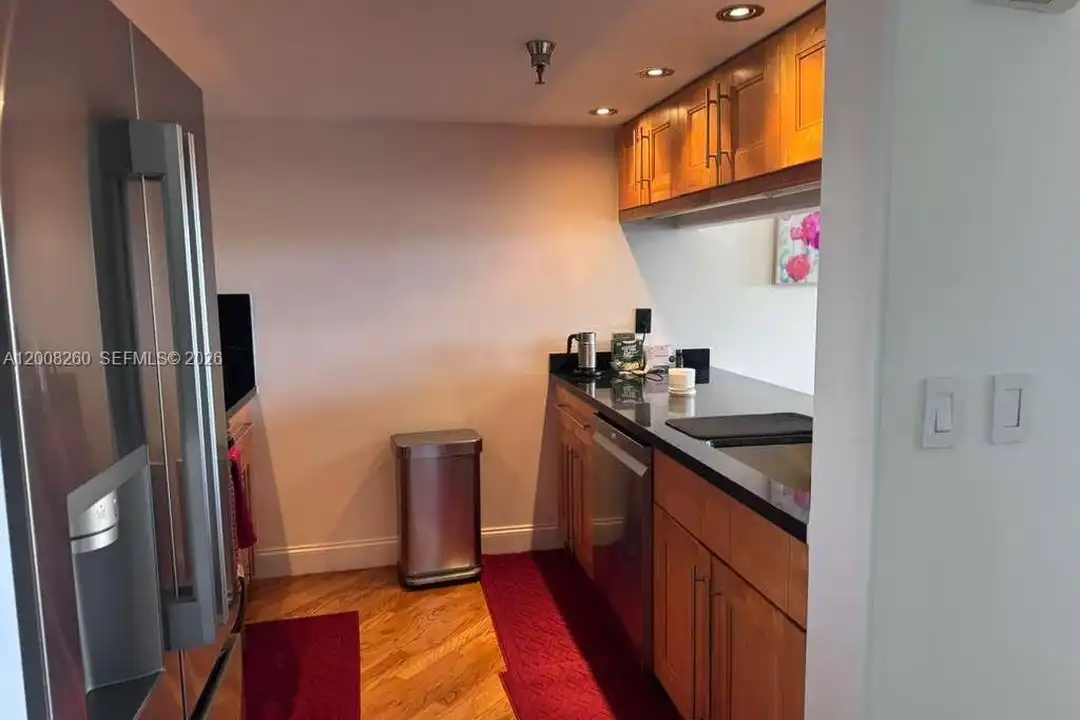 2400 SW 3rd Ave unit 601 - View 3