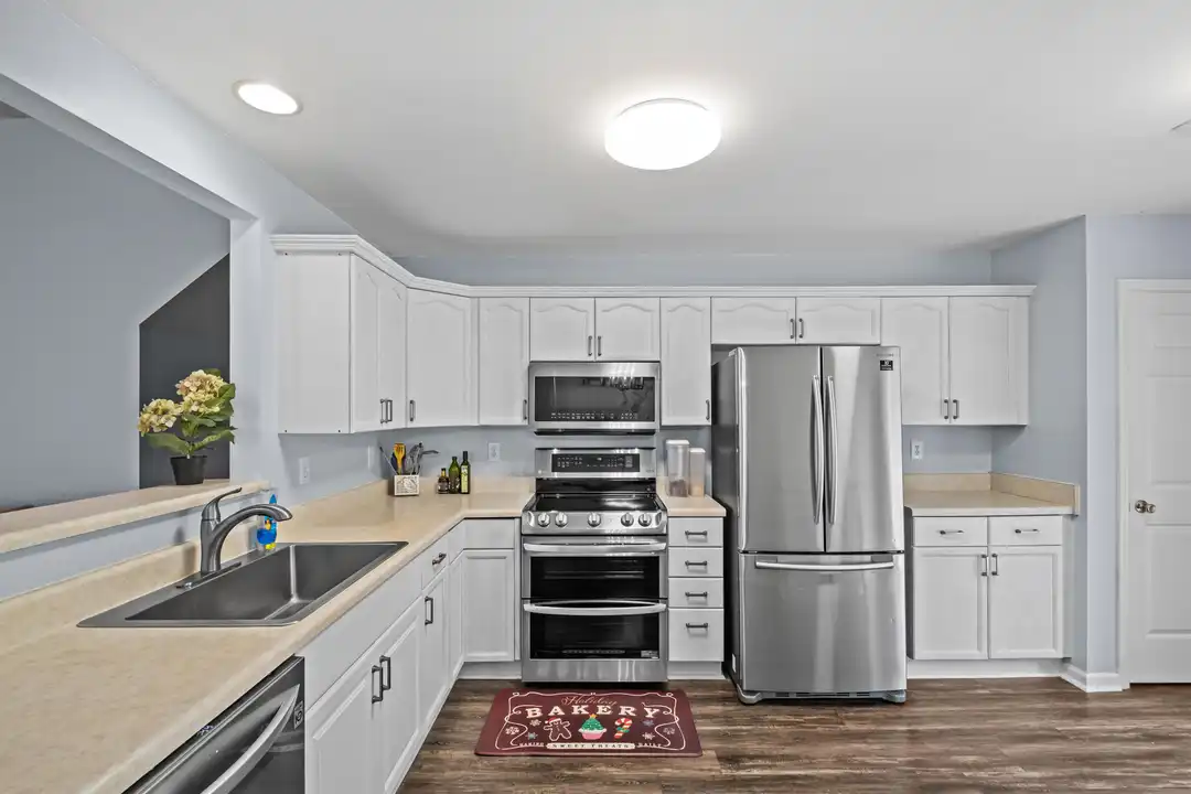 6601 Courtland St - View 4