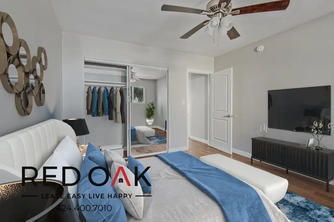 935 N Genesee Ave - View 3