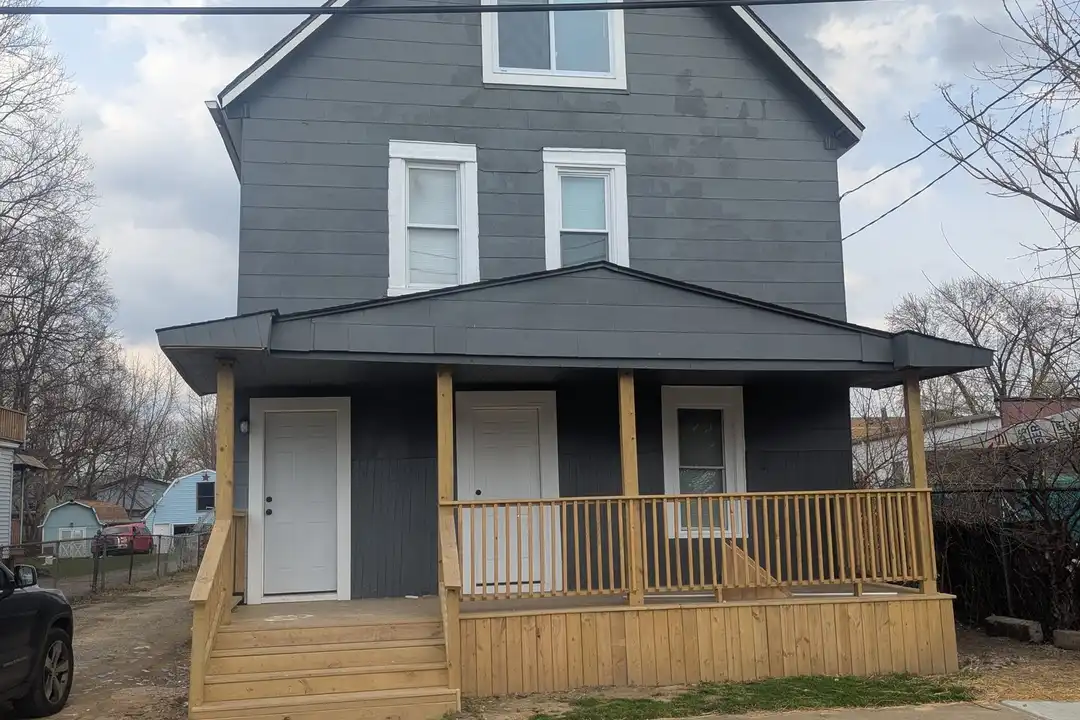 3061 W 46th St unit C – photo 1