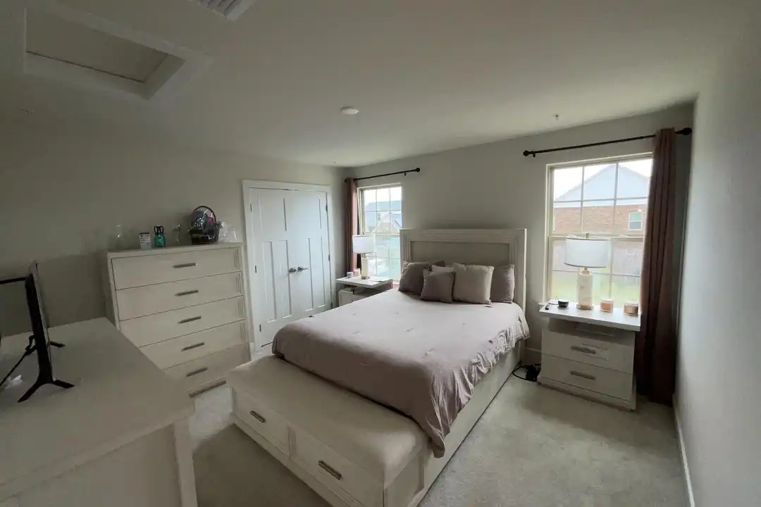 14724 Silver Hammer Wy unit 2ND FLOOR 1 BEDROOM – photo 1 of 5