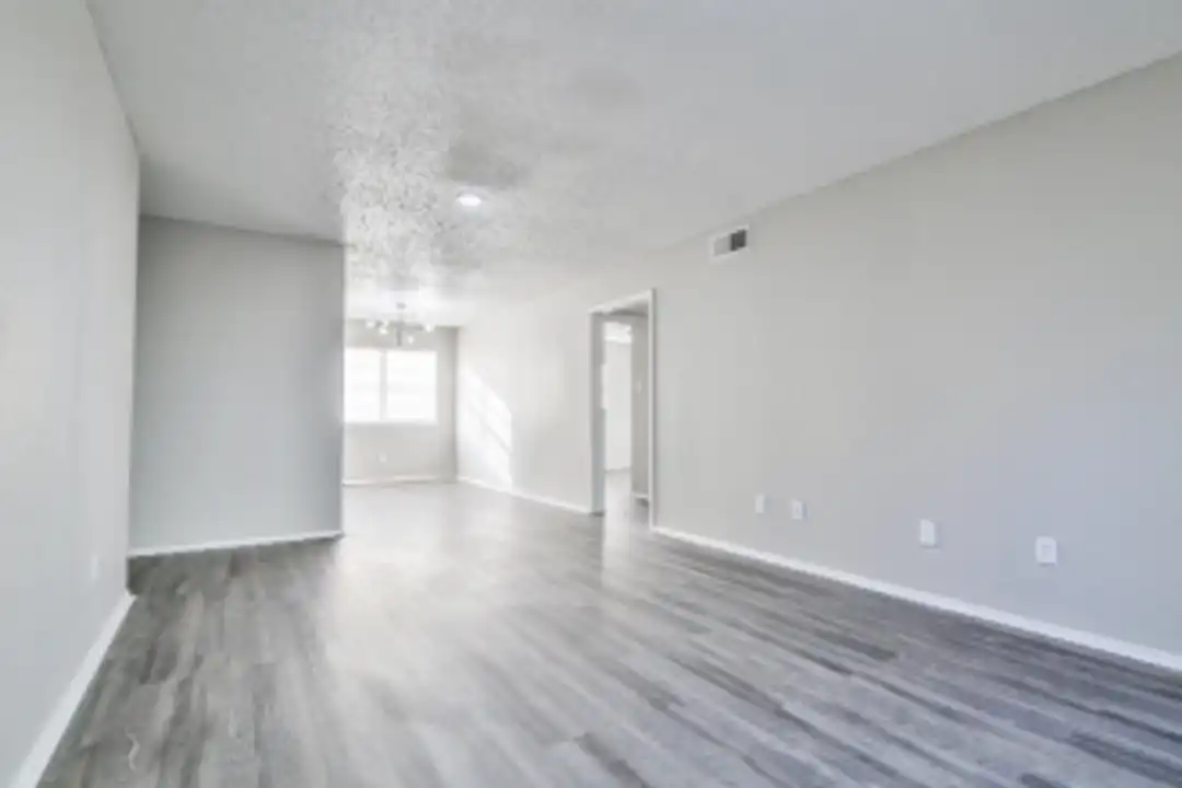 Lubbock Heights - View 6