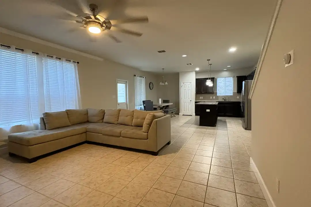 1422 Kedros - View 4