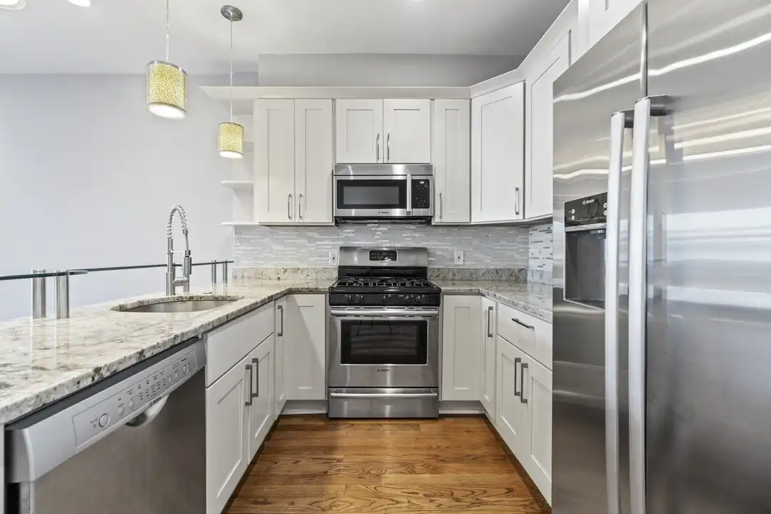2118 4th St NE unit # 3 - View 3