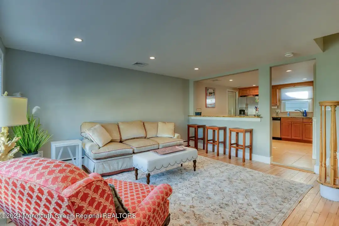 105 St Louis Ave - View 6