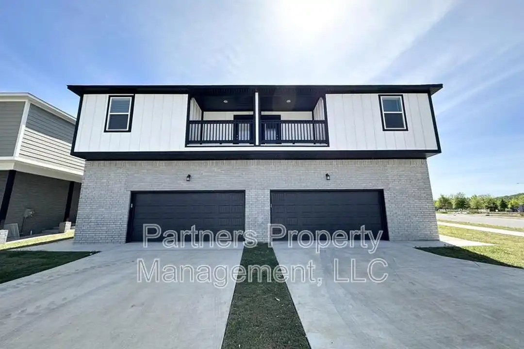 1035 S Benchmark Ln unit 1 – photo 1
