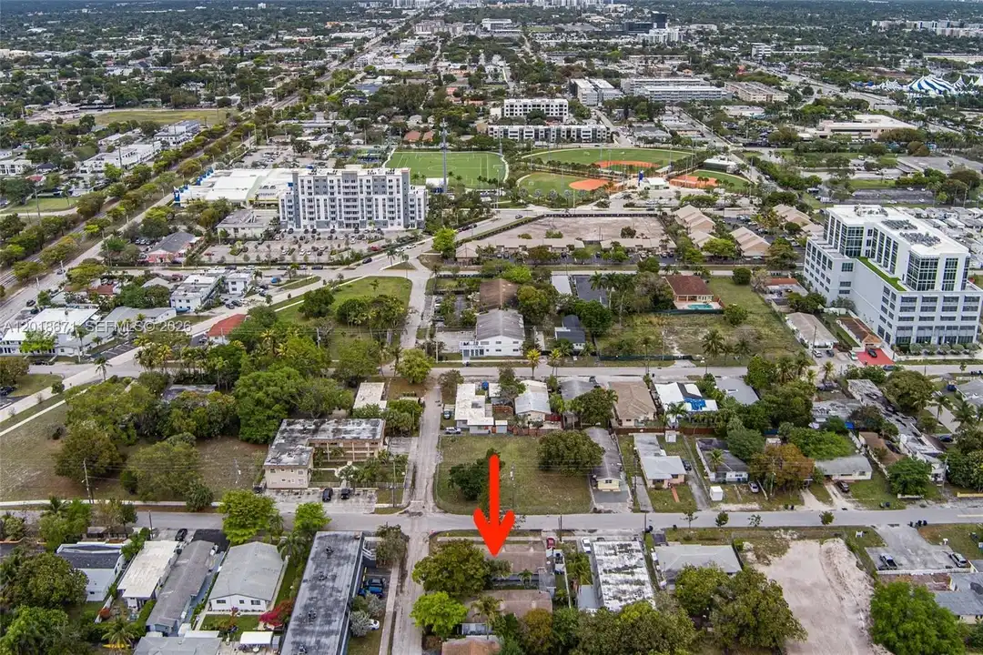 923 SE 2nd Ave #4 - View 4