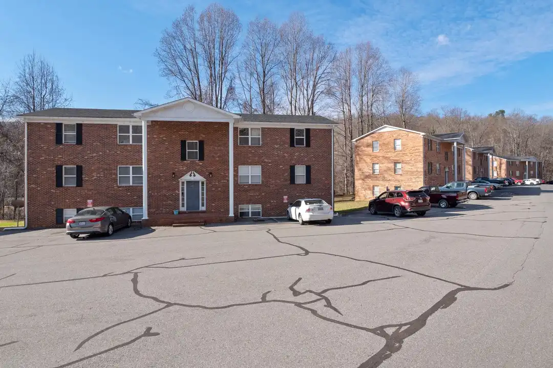 221 Pine St unit 221 Pine St - Apt #1 - View 2