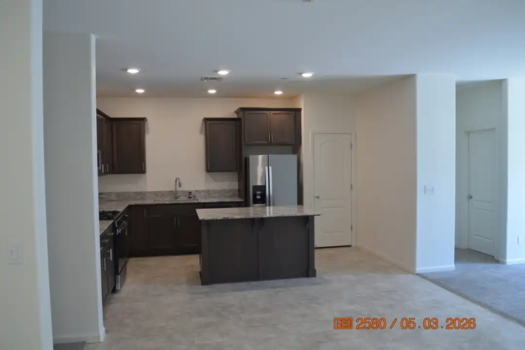 House in Merced - View 4