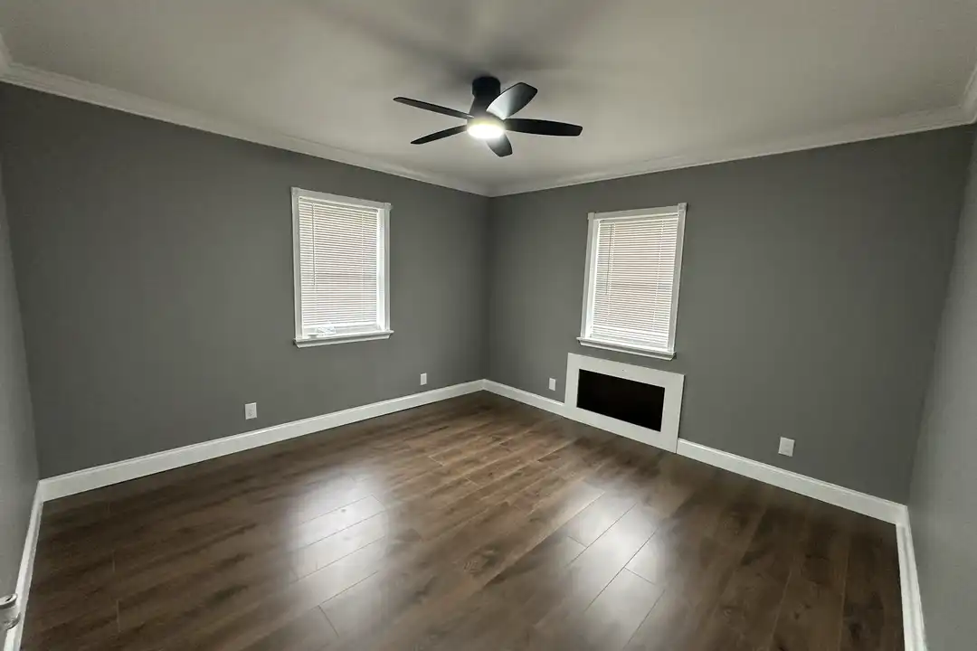 54 Ellington St unit 2L – photo 1