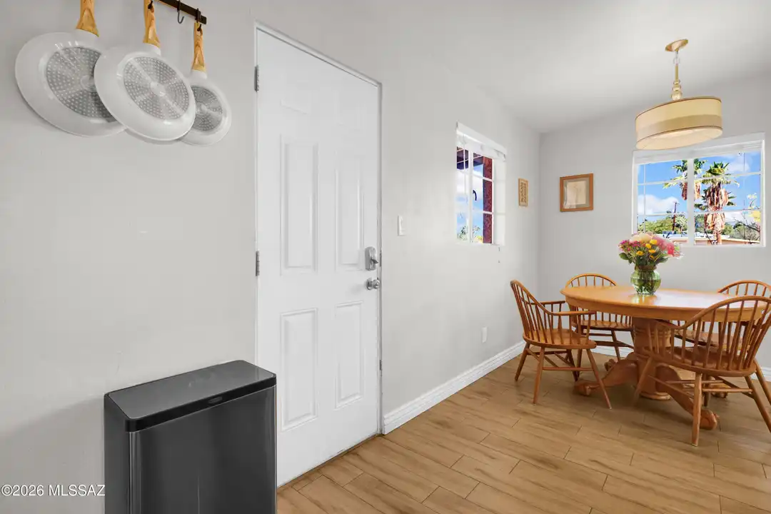 4038 E 17th St - View 6