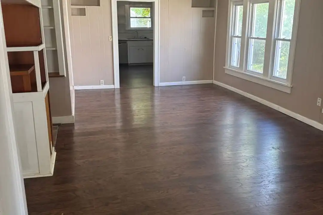 409 N Wyandotte Ave - View 2