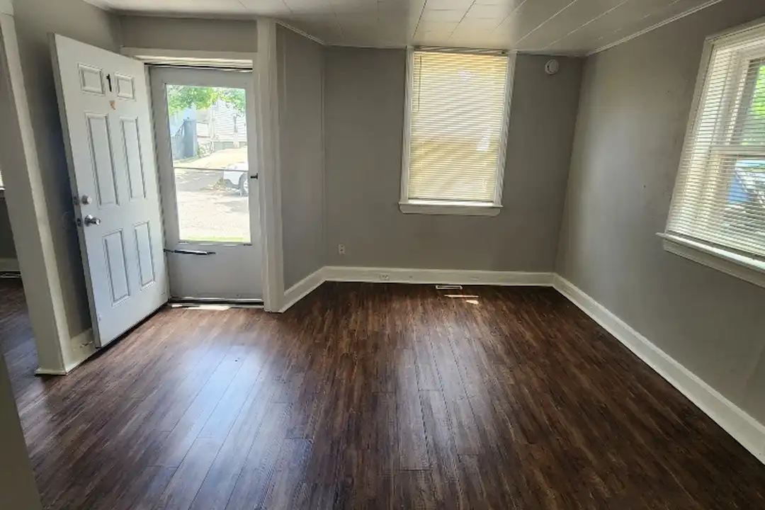 3020 Searsdale Ave - View 4