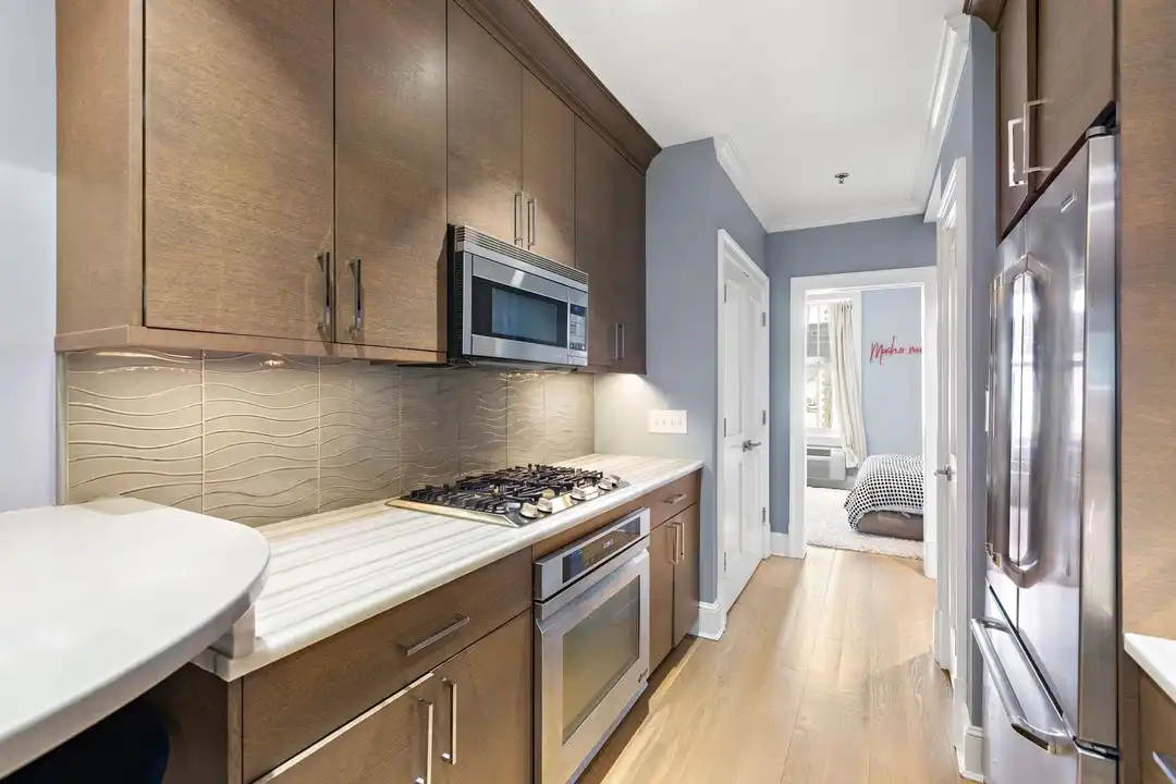 Apartment in Hoboken - View 4