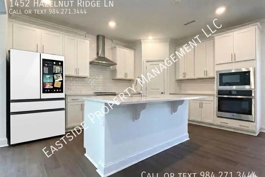 1452 Hazelnut Ridge Ln - View 5