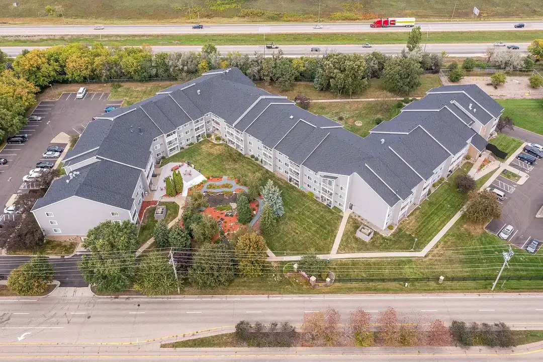Maple Ridge Apartment Homes - 1695 County Road D E - Maplewood, MN | Rent.