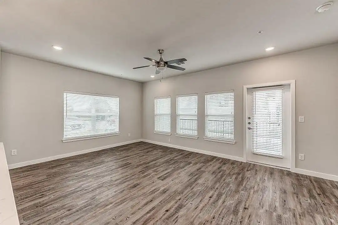 23010 Franz Rd - View 5
