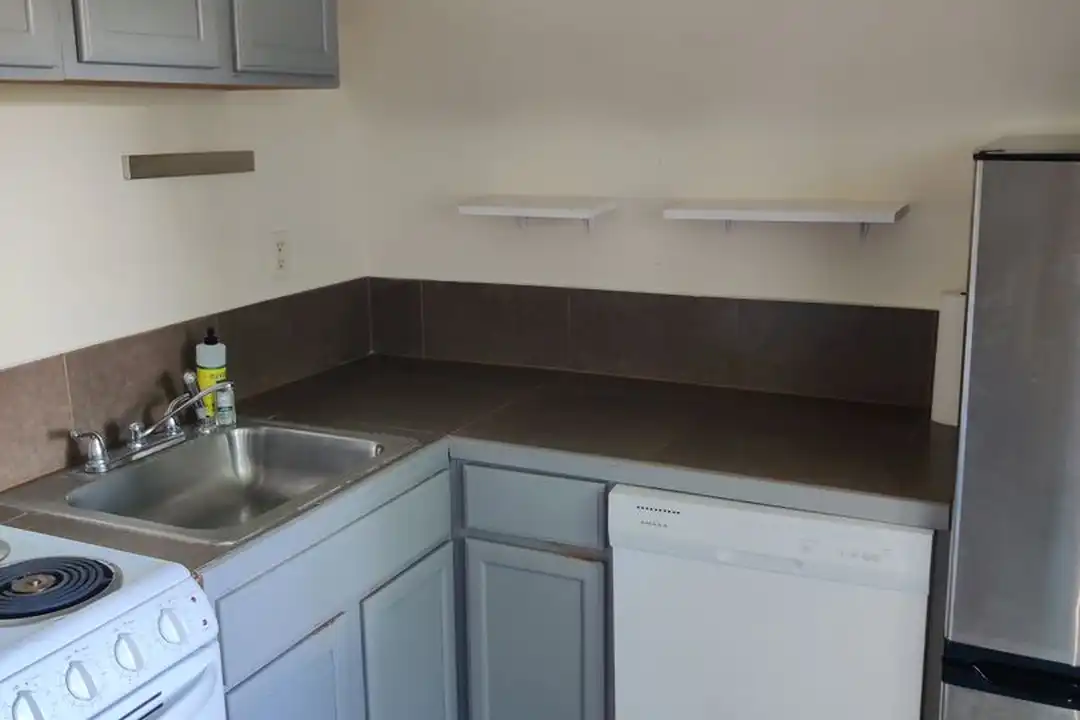 125 Roup Ave unit Apt. 3 – photo 1
