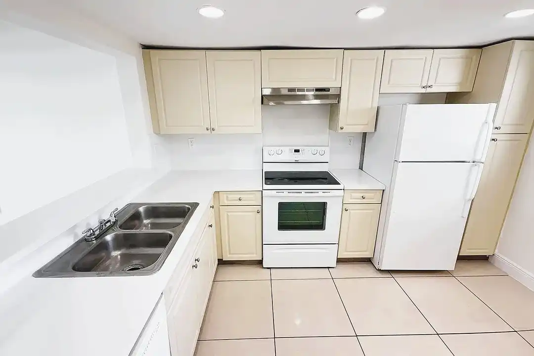 Pacifica Apartments - View 3