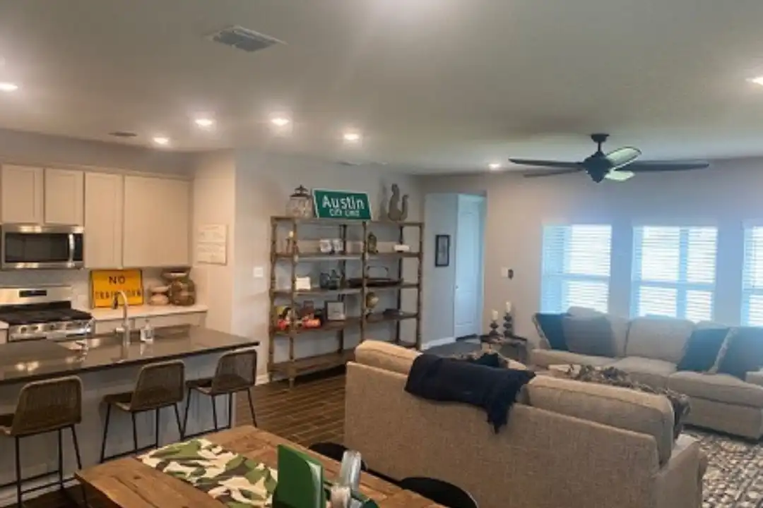 2220 Bluestem Bnd - View 5