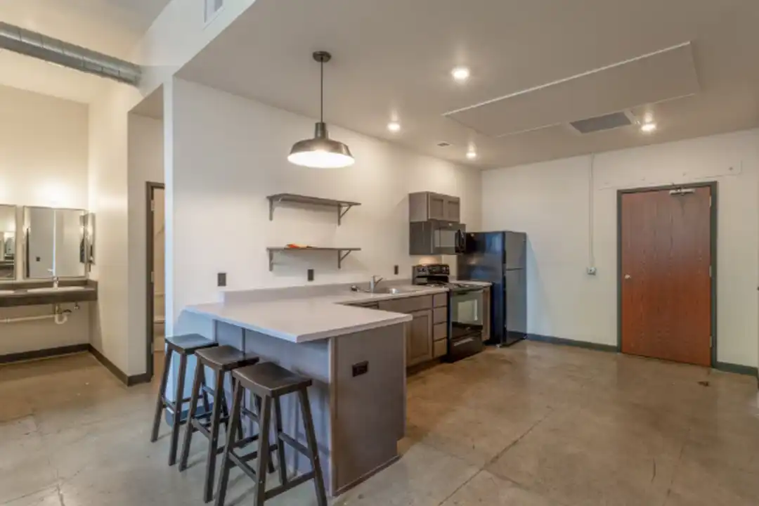 520 4th St unit 207 - D – photo 1 of 15