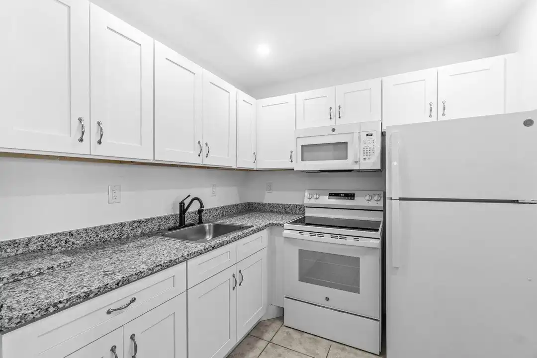 52 Kingswood E unit C – photo 1