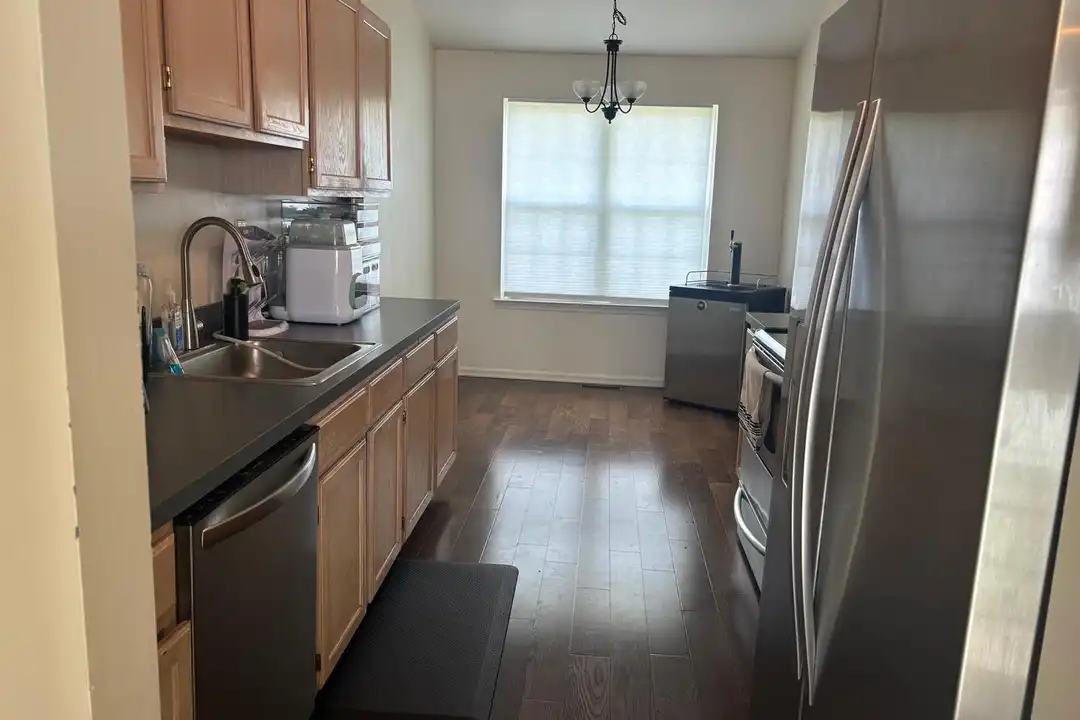 30 Country Ln - View 4