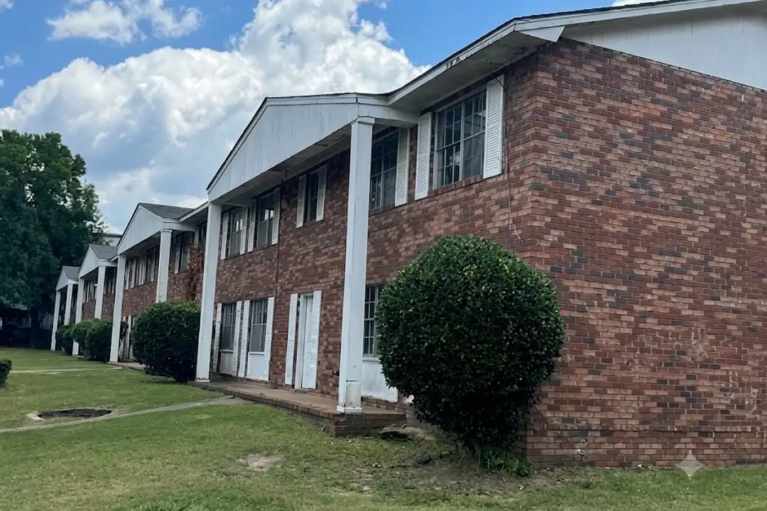 2220 Ticknor Dr unit 9 – photo 1
