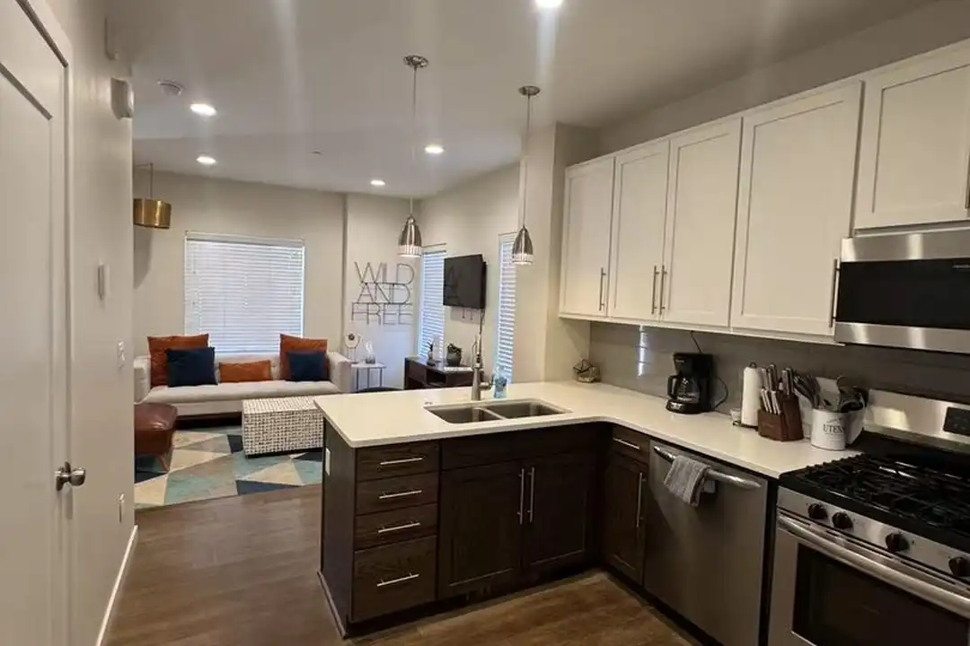 House in Georgetown - View 3