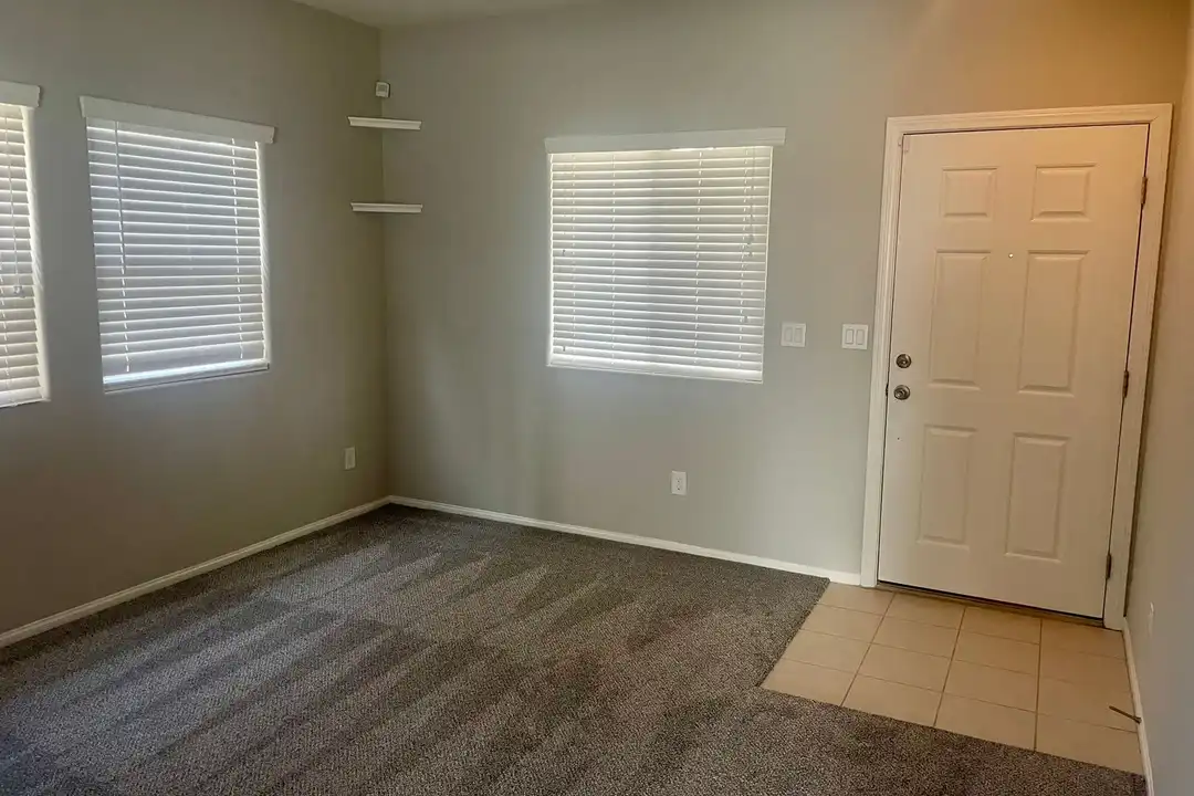 8365 S Pioneer Way - View 3