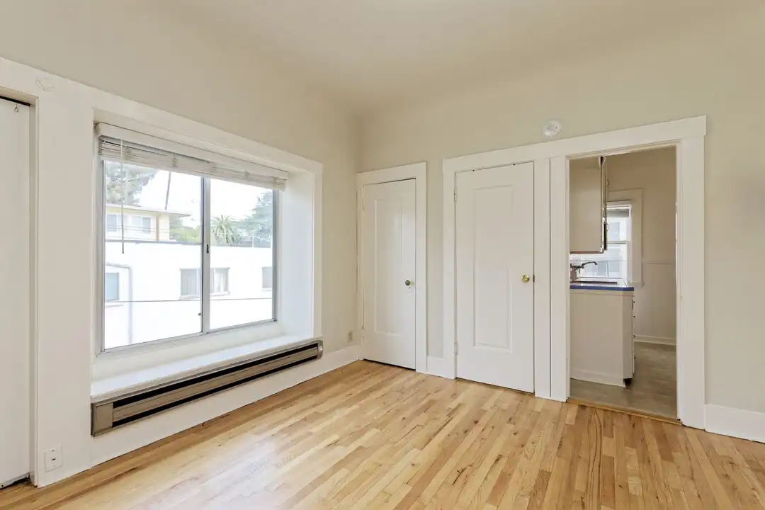 189 Vernon Terrace unit 22 - View 5