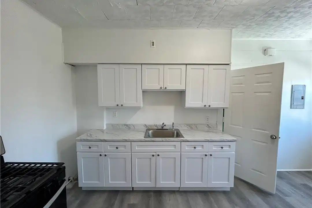 2232 W 103rd St #5 - View 3