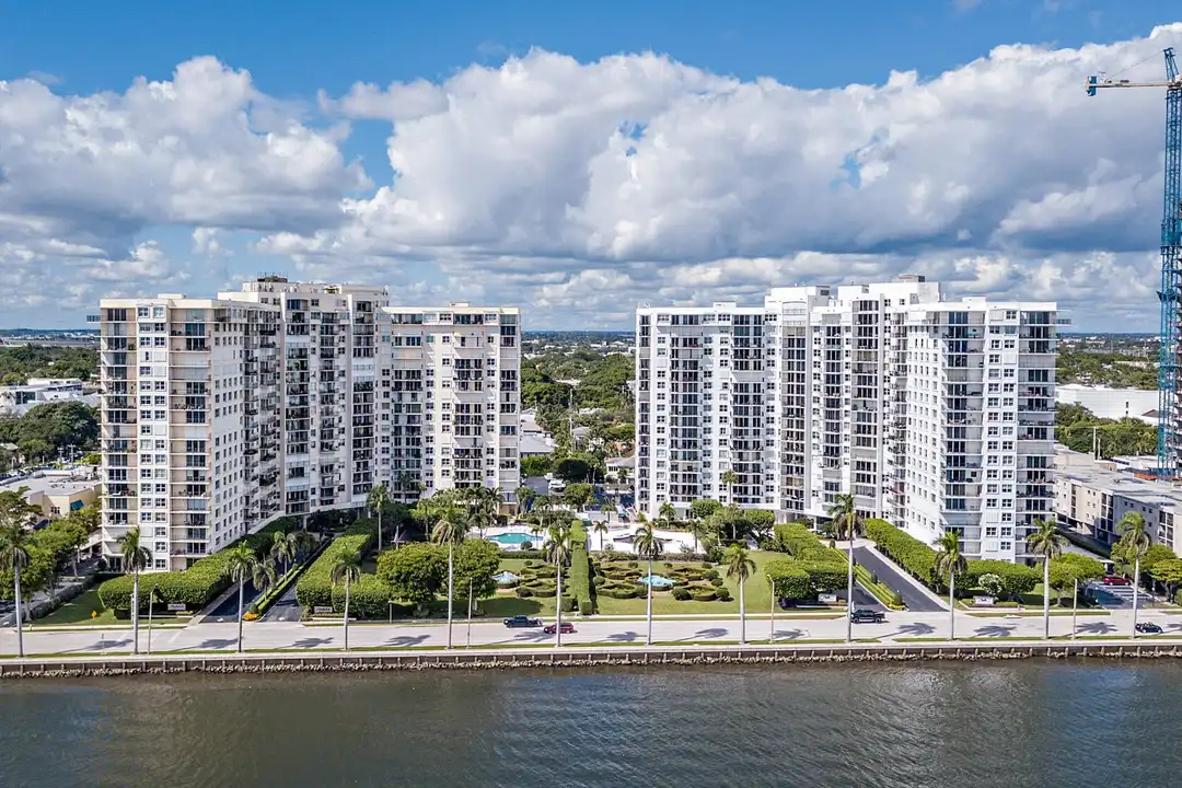 1801 S Flagler Dr unit 1105 – photo 1