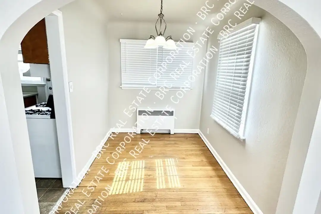 1358 Vance St - View 4