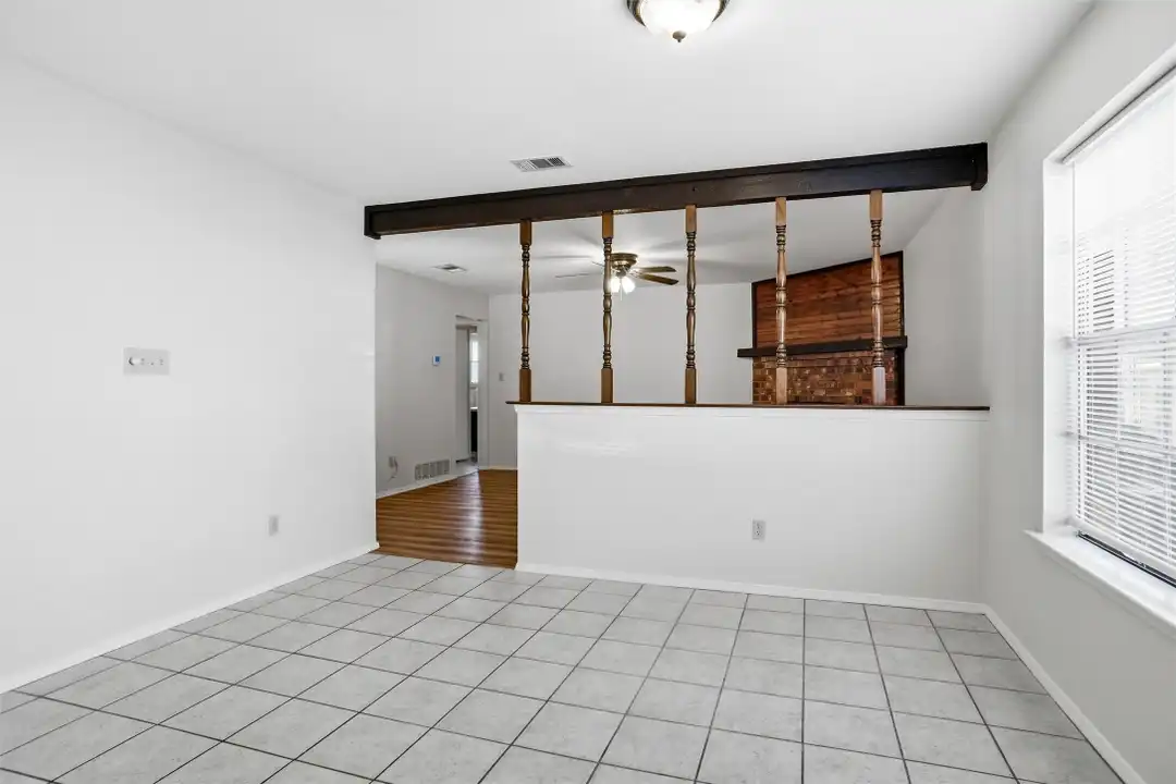 2318 Lindblad Ct - View 3