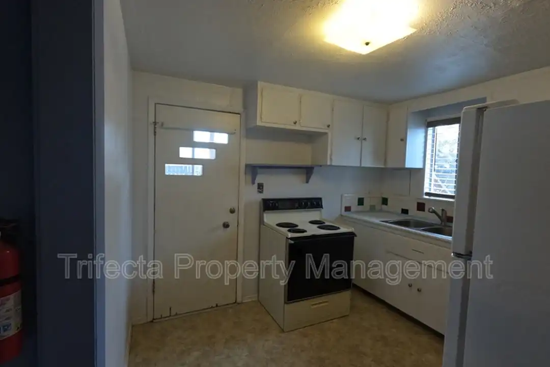 Apartment in Fort Collins - View 3