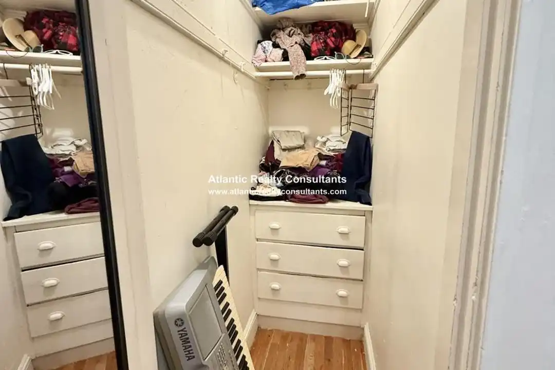 1840 Commonwealth Ave - More