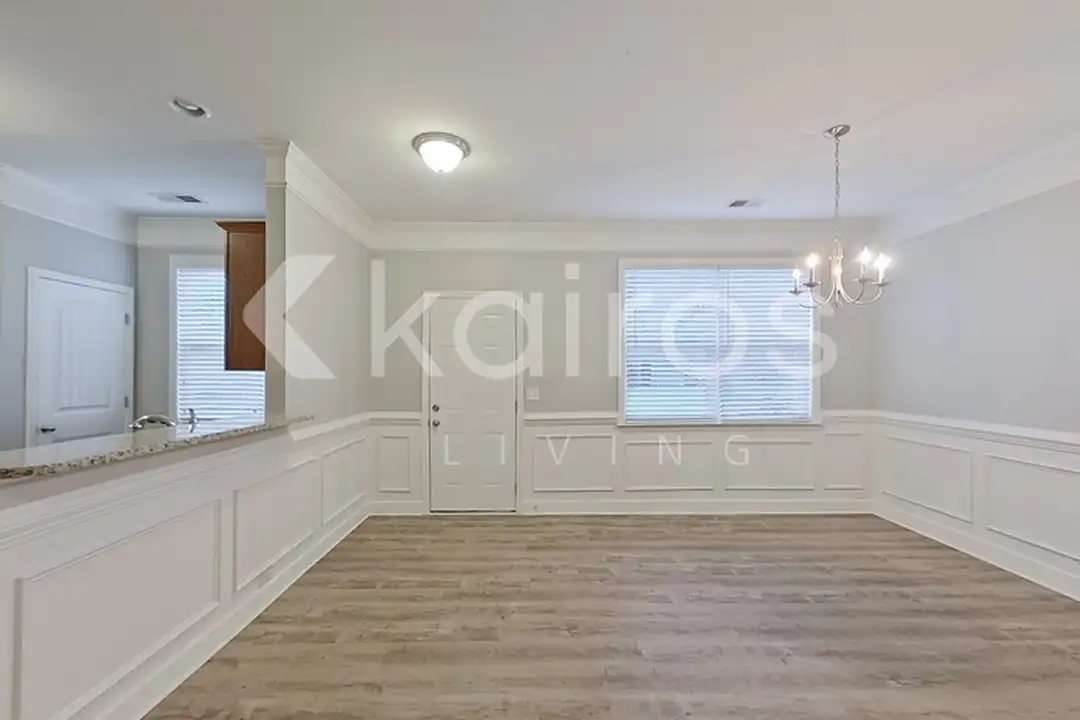 141 Whitton Ct - View 6