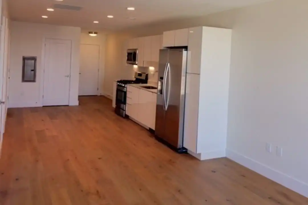 250 Meridian St unit 307 - View 4