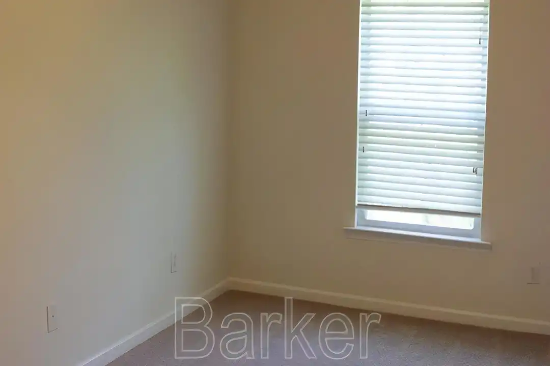 11711 Mezzanine Dr - More