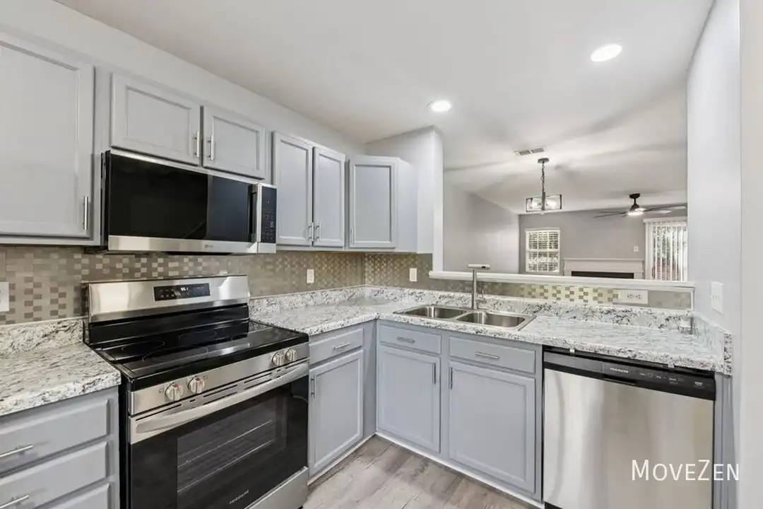 12315 Bluestem Ln - View 2
