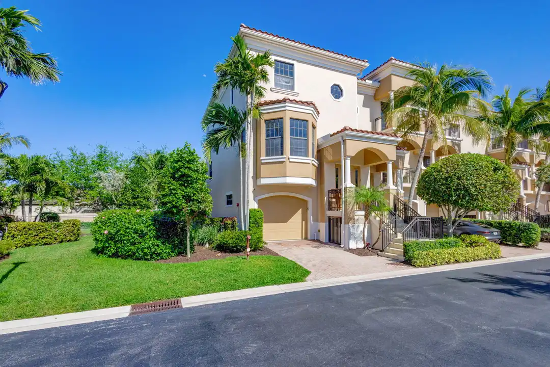 301 del Sol Cir - View 4