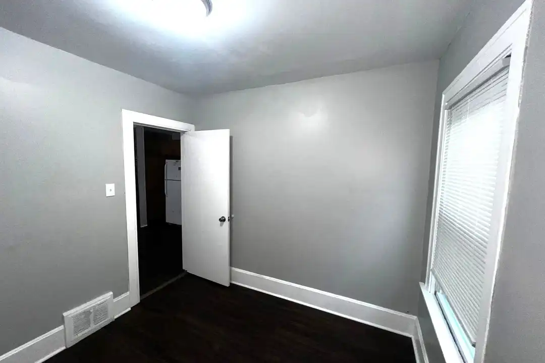 10655 S Hoxie Ave unit 1 - View 6