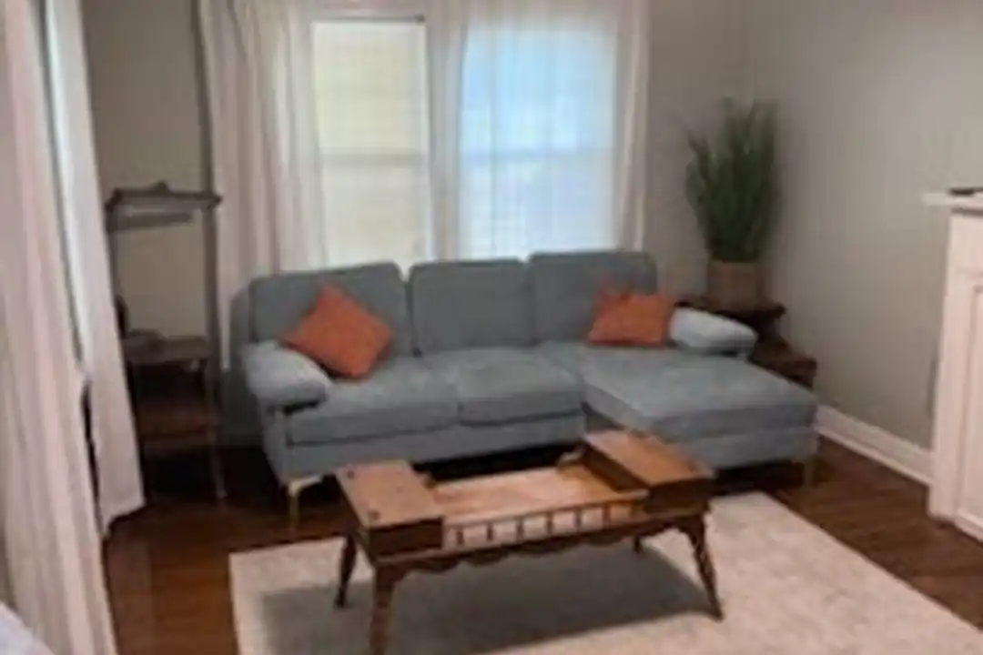 1140 S College Ave unit C - View 3