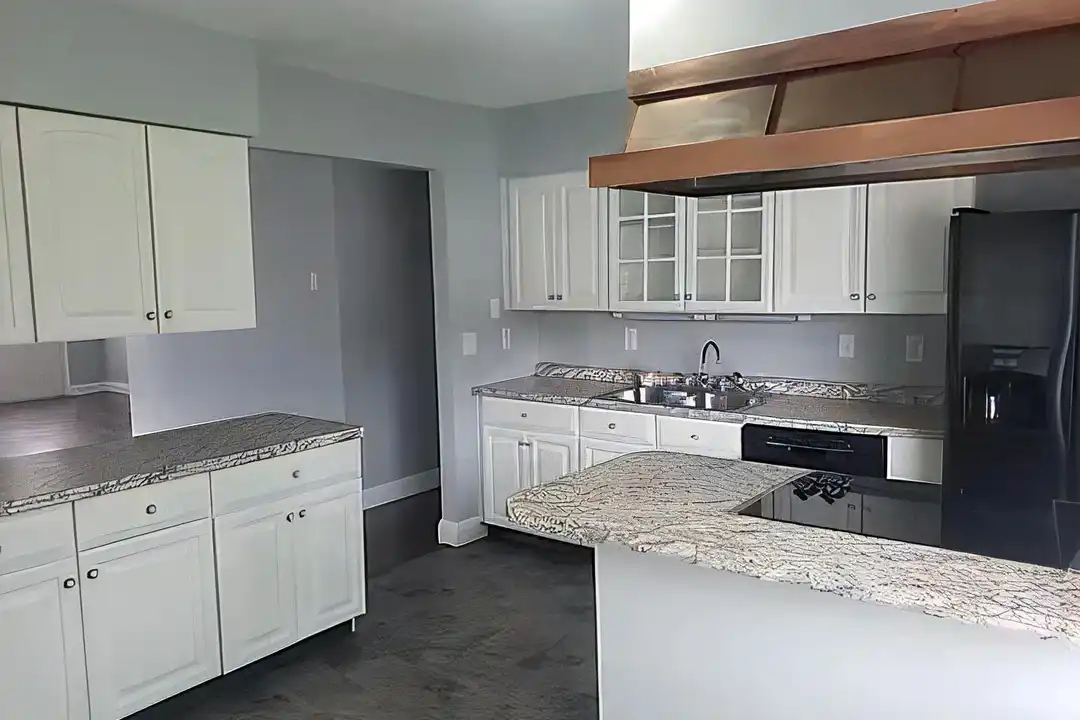 6847 Curran Rd - View 2