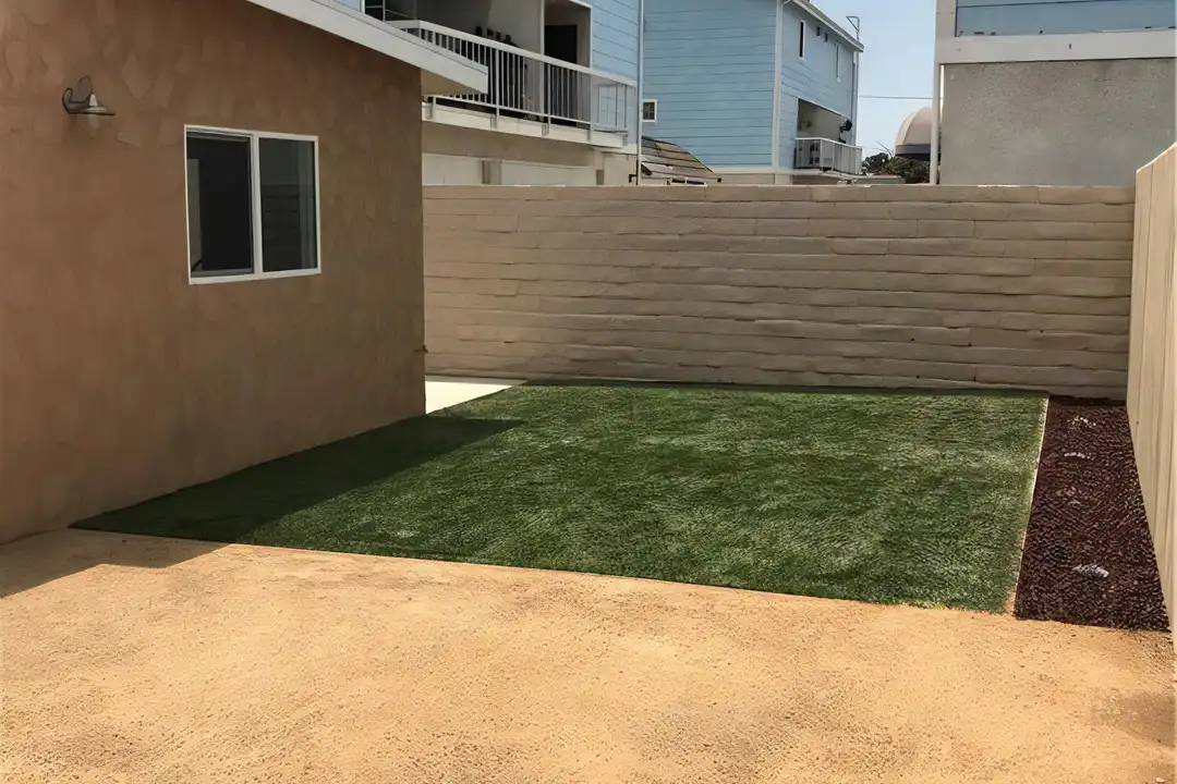 22633 S Figueroa St - More