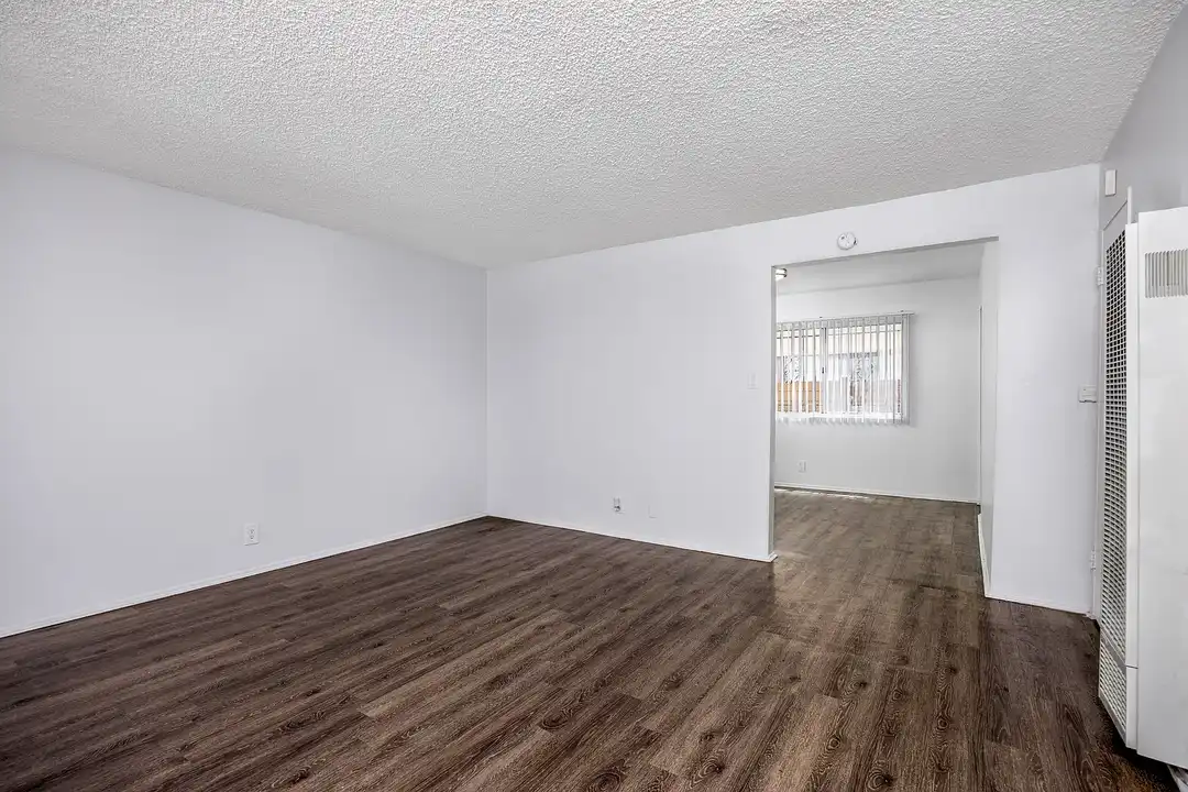 Eucalyptus Apartments - View 3